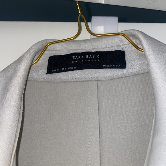 Light Grey Trench coat - Picture 2 of 5